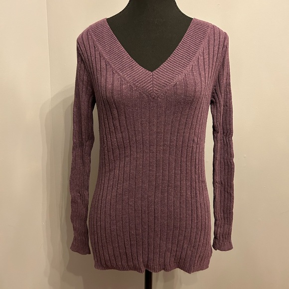 EDDIE BAUER Purple Long Sleeve Sweater, size L - Picture 1 of 4